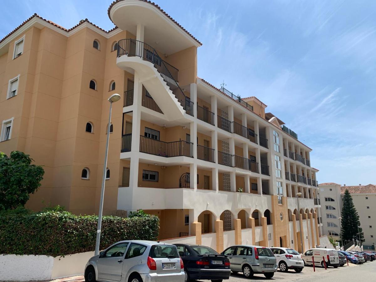Tulipanes Benalmadena - Parking Privado Appartement Buitenkant foto