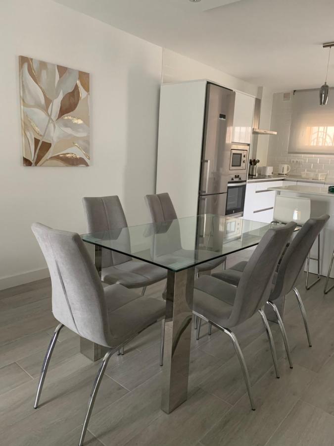 Tulipanes Benalmadena - Parking Privado Appartement Buitenkant foto