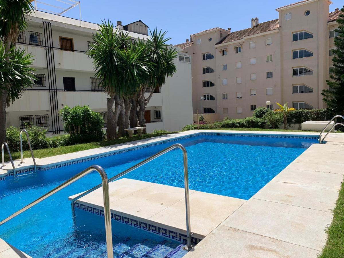 Tulipanes Benalmadena - Parking Privado Appartement Buitenkant foto