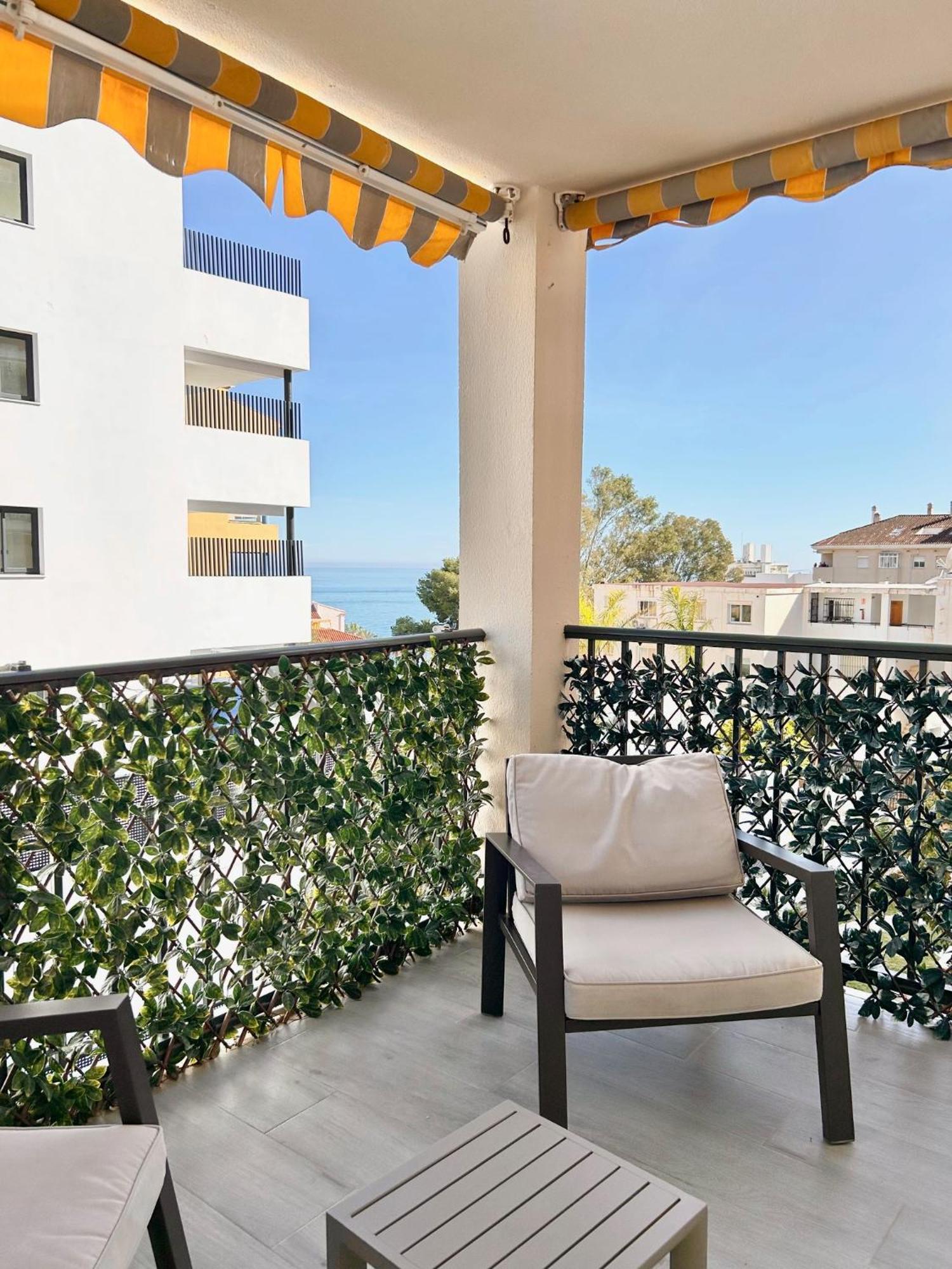 Tulipanes Benalmadena - Parking Privado Appartement Buitenkant foto