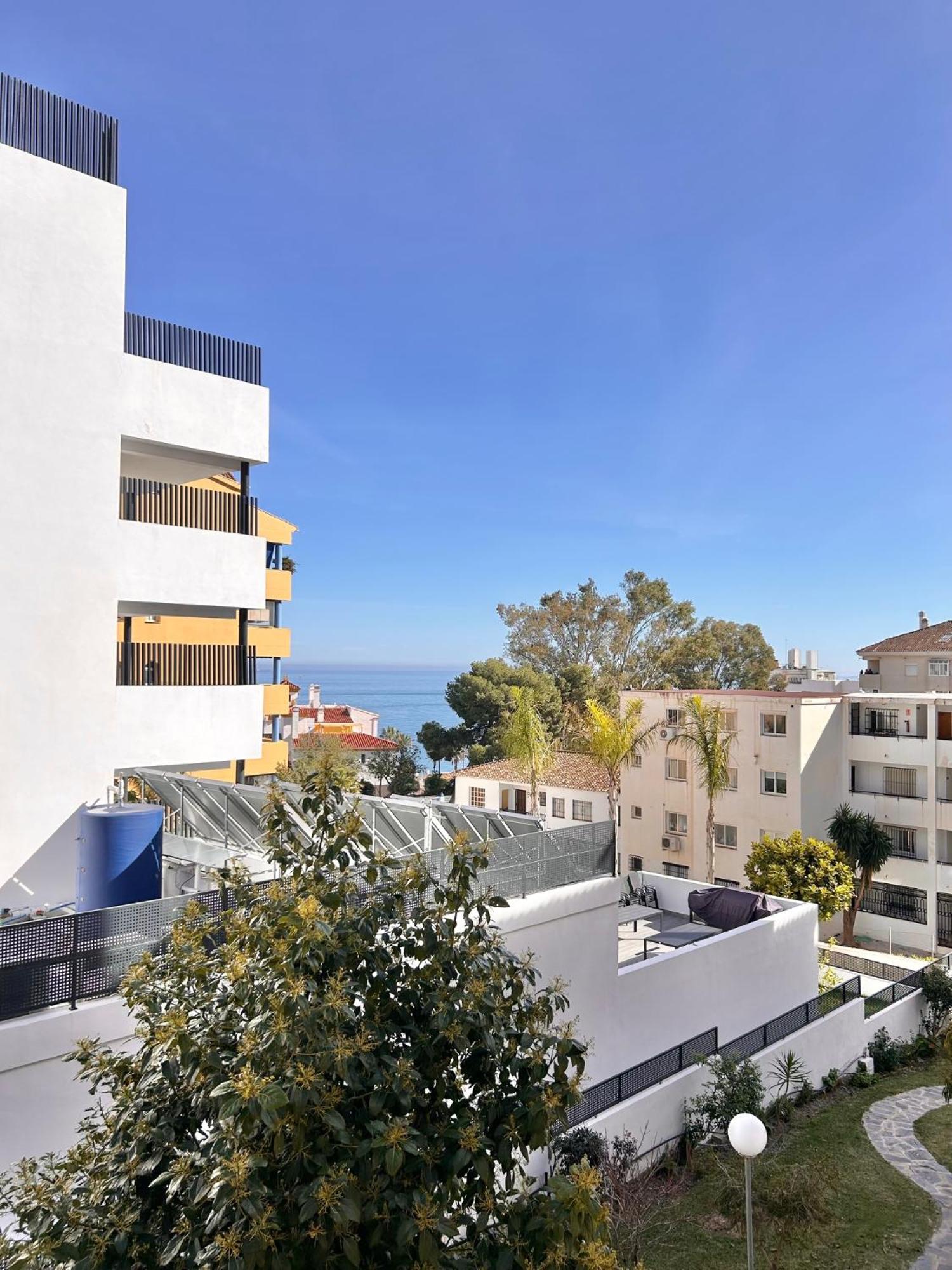 Tulipanes Benalmadena - Parking Privado Appartement Buitenkant foto